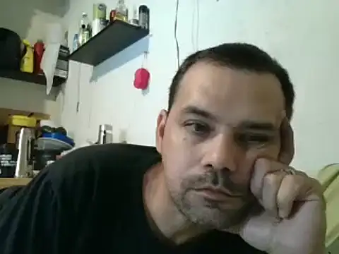 Snapshot of Lolosalvage83 chatting on 02-08-25, 04:57 Lolosalvage83 online show from 02-08-25, 04:57