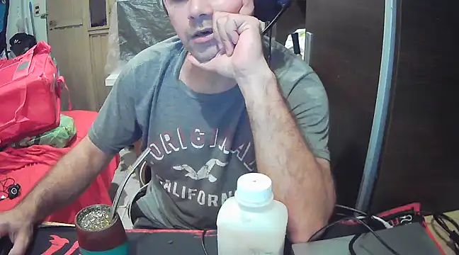 Snapshot of Lolosalvage83 chatting on 03-03-25, 02:26 Lolosalvage83 online show from 03-03-25, 02:26