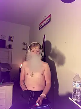 Snapshot of twentywithafelonyy chatting on 01-21-25, 08:52 twentywithafelonyy online show from 01-21-25, 08:52