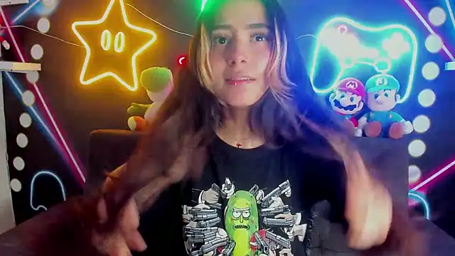 ParisFox  online show from 01-14-25, 08:26