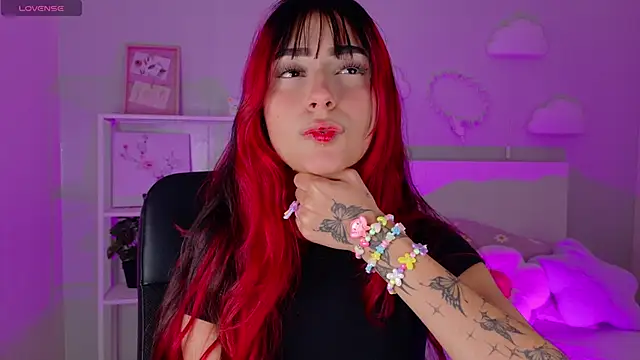 ParisFox  online show from 01-14-26, 10:03