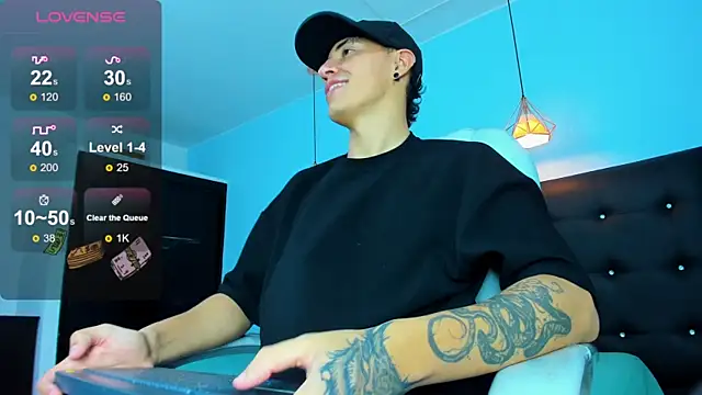 Lobo 17  online show from 01-06-26, 03:43