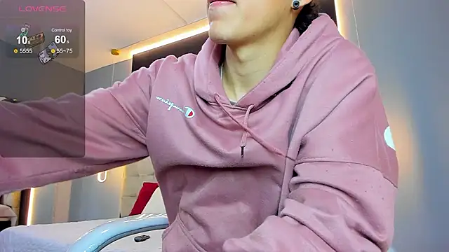 Lobo 17  online show from 03-17-26, 03:44