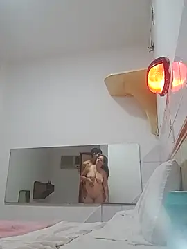 Snapshot of davicitos chatting on 02-21-25, 01:33 davicitos online show from 02-21-25, 01:33