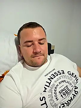 KarlosCarutox online show from 10-11-25, 06:06