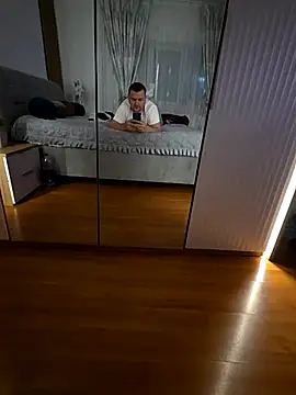 KarlosCarutox online show from 11-19-25, 05:46