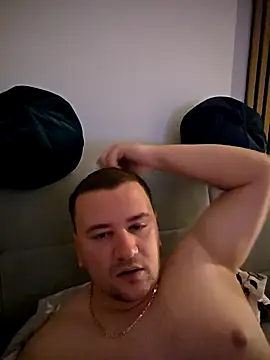 KarlosCarutox online show from 12-17-25, 07:42