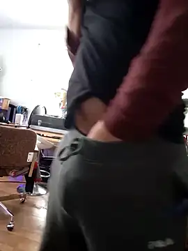 QcMisterv13 online show from 03-05-25, 07:06