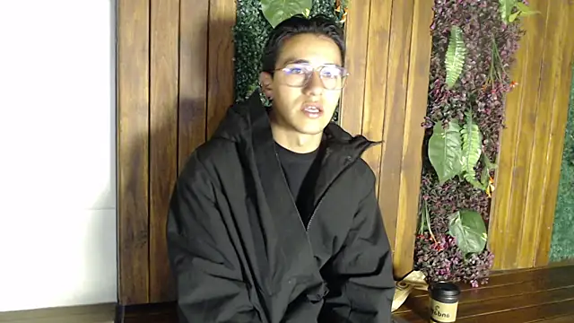 Andy Joy  online show from 10-28-25, 11:25