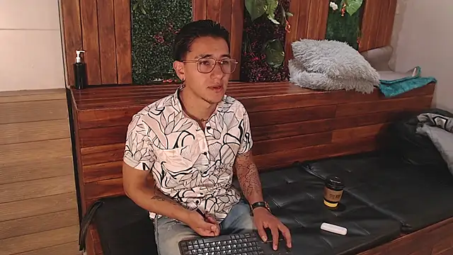 Andy Joy  online show from 11-10-25, 11:42