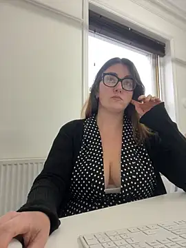 Miss Stassi online show from 12-13-24, 01:01