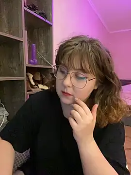 cinnabon  online show from 12-25-24, 06:09