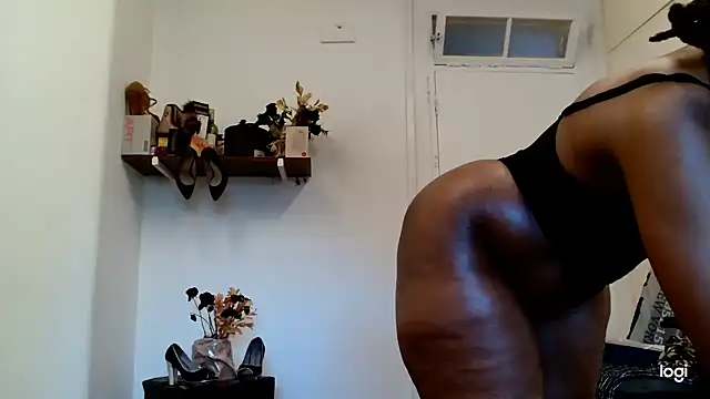 xTALLSEXYBUMx online show from 10-25-25, 05:26