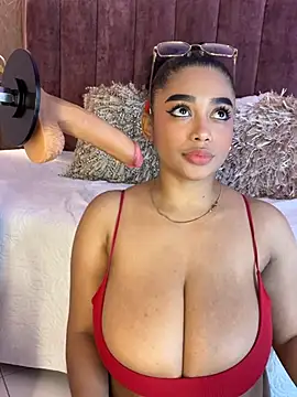 Emy leon online show from 02-13-26, 07:21