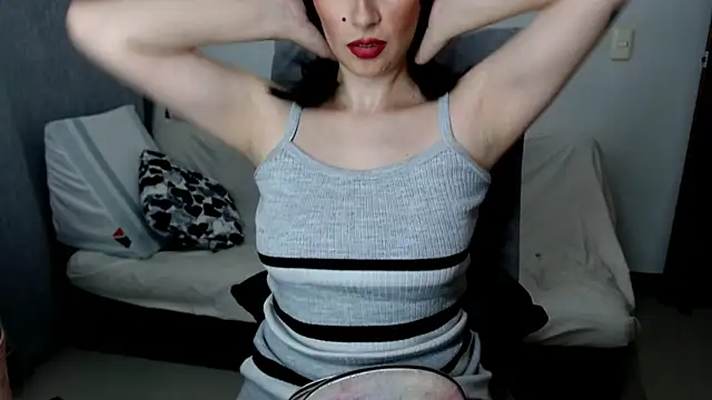 Laura-pervert online show from 07-11-26, 12:02