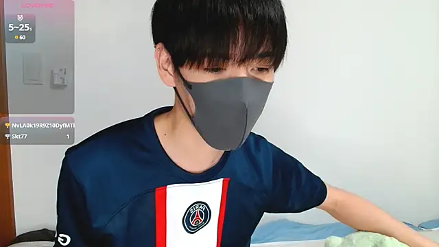 itsme LEON online show from 03-21-25, 01:12