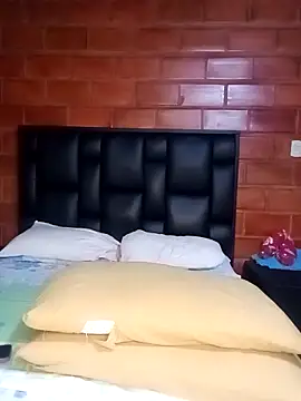 Chantal lopez online show from 12-22-25, 05:32