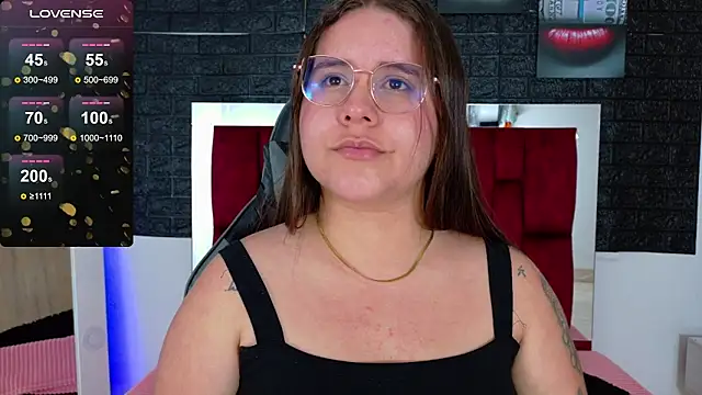 Snapshot of April1_sc chatting on 11-06-25, 01:56 April1 sc online show from 11-06-25, 01:56