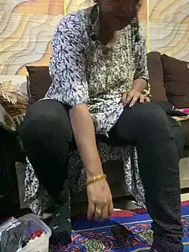 Tameesh sexy mistress online show from 12-19-25, 05:09