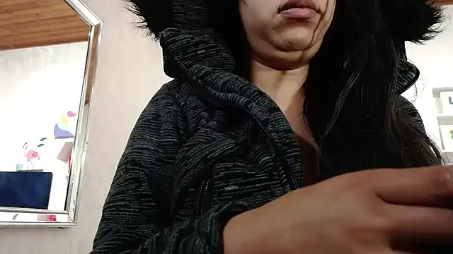 CarolineBrunx online show from 11-03-25, 09:21