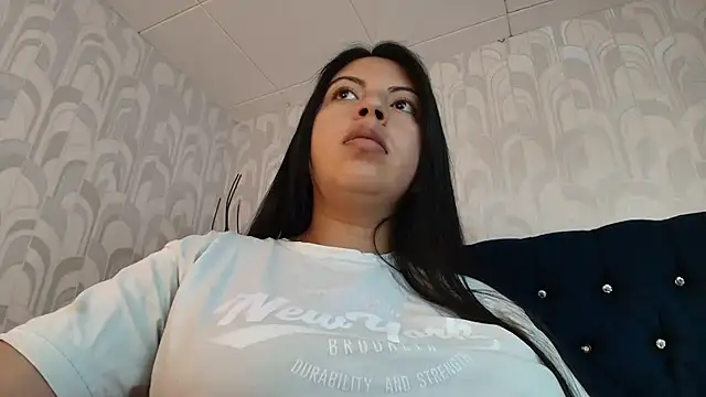 CarolineBrunx online show from 04-23-26, 10:01