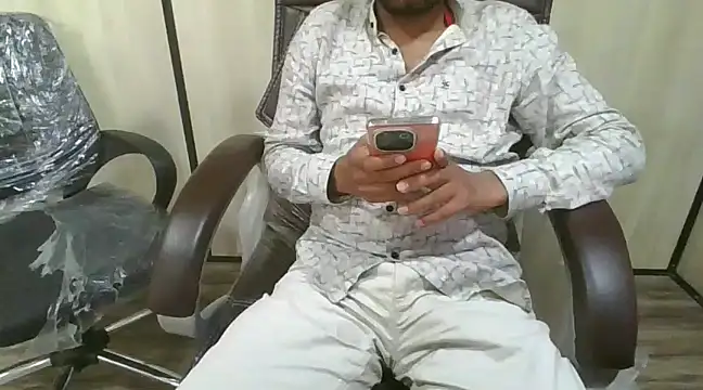 Ishan003 online show from 12-07-24, 10:23