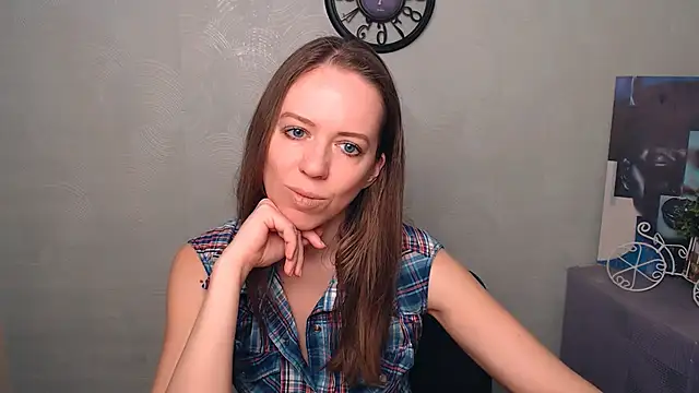 Snapshot of GloriaSi_ chatting on 03-15-25, 10:24 GloriaSi online show from 03-15-25, 10:24