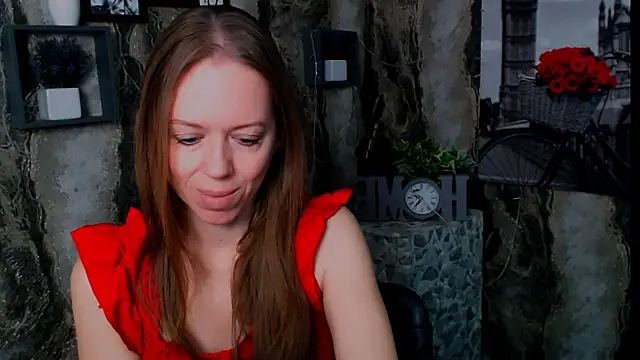 Snapshot of GloriaSi_ chatting on 09-28-25, 05:13 GloriaSi online show from 09-28-25, 05:13