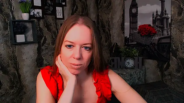 Snapshot of GloriaSi_ chatting on 10-25-25, 04:20 GloriaSi online show from 10-25-25, 04:20