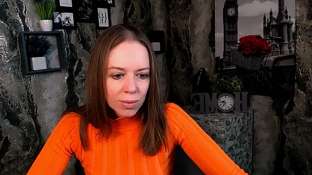 Snapshot of GloriaSi_ chatting on 11-05-25, 05:29 GloriaSi online show from 11-05-25, 05:29