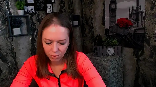 Snapshot of GloriaSi_ chatting on 11-06-25, 05:30 GloriaSi online show from 11-06-25, 05:30