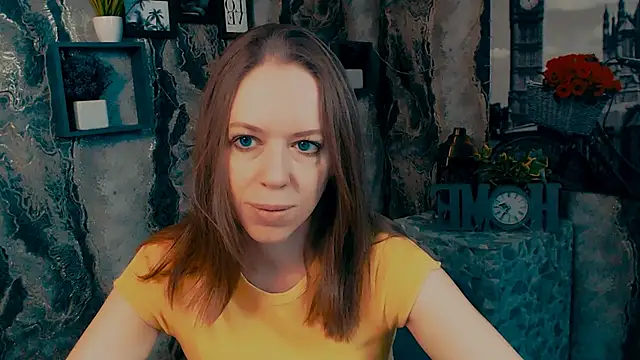 Snapshot of GloriaSi_ chatting on 11-15-25, 05:38 GloriaSi online show from 11-15-25, 05:38