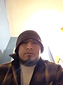 Snapshot of Jovende28 chatting on 10-28-25, 12:30 Jovende28 online show from 10-28-25, 12:30