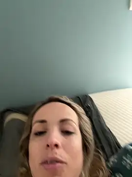 Annelibre online show from 03-22-25, 06:22