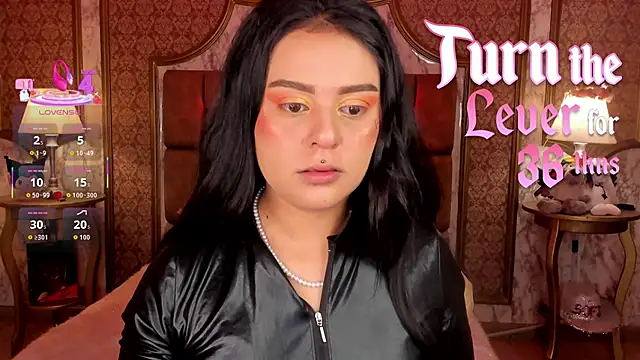 SoffiQueen online show from 01-17-26, 01:49