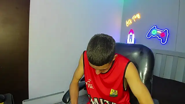 Snapshot of JackSwan18 chatting on 09-25-25, 08:56 JackSwan18 online show from 09-25-25, 08:56