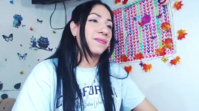 Snapshot of Alisxon4u chatting on 02-09-25, 06:54 Alisxon4u online show from 02-09-25, 06:54