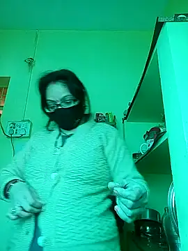 Snapshot of heenage chatting on 12-15-24, 05:02 heenage online show from 12-15-24, 05:02