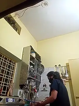 Snapshot of heenage chatting on 02-15-25, 04:12 heenage online show from 02-15-25, 04:12