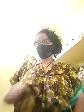 Snapshot of heenage chatting on 02-28-25, 03:04 heenage online show from 02-28-25, 03:04