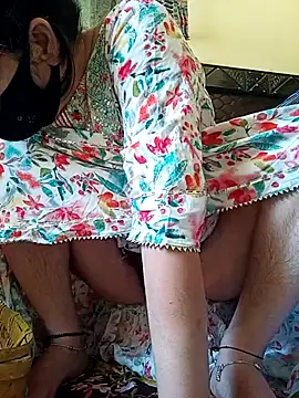 heenage online show from 04-28-26, 06:51