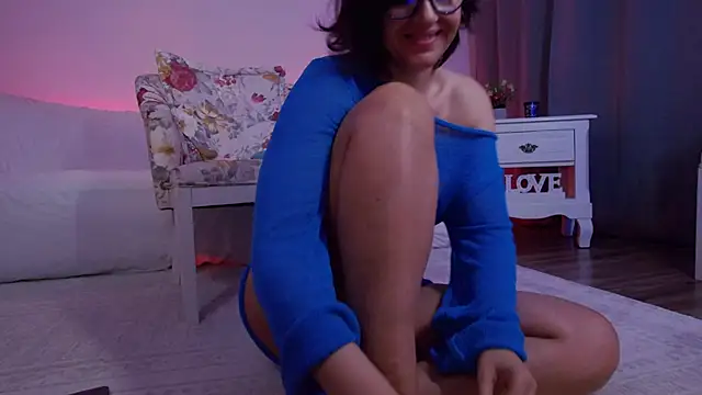 Snapshot of SophieeRain chatting on 05-16-26, 07:34 SophieeRain online show from 05-16-26, 07:34