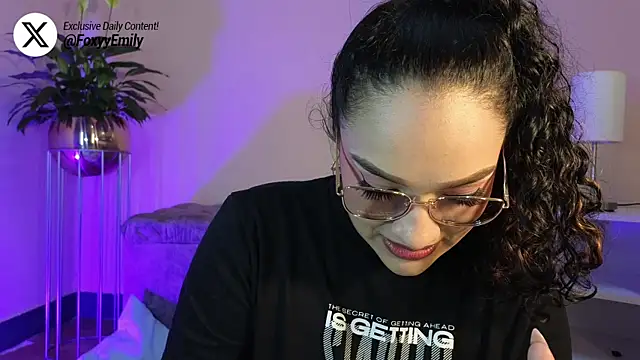 EMILYY FOXY online show from 04-22-26, 02:07