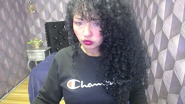 Sofiacowperx online show from 01-25-25, 12:47