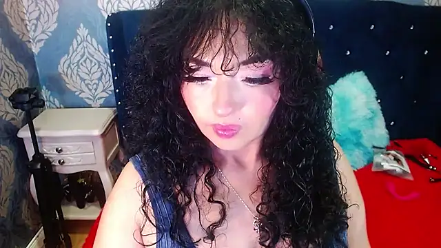Snapshot of Sofiacowperx chatting on 07-06-26, 11:40 Sofiacowperx online show from 07-06-26, 11:40