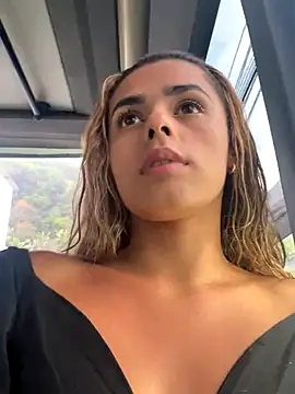 ZoeJohnsoon online show from 11-18-25, 09:19