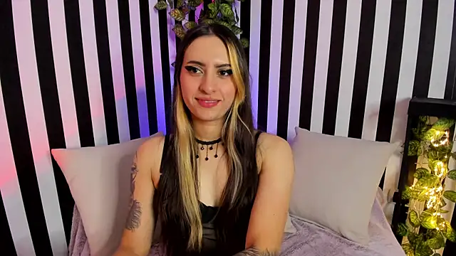 liz goth online show from 10-17-25, 02:19