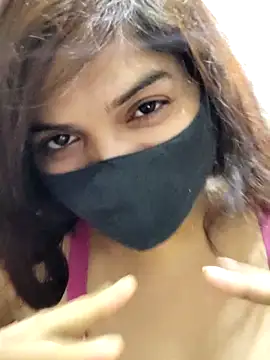Snapshot of illay_love chatting on 05-05-26, 04:59 illay love online show from 05-05-26, 04:59