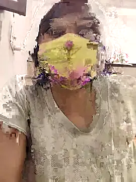 Snapshot of illay_love chatting on 05-10-26, 06:13 illay love online show from 05-10-26, 06:13