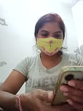 Snapshot of illay_love chatting on 06-02-26, 06:59 illay love online show from 06-02-26, 06:59